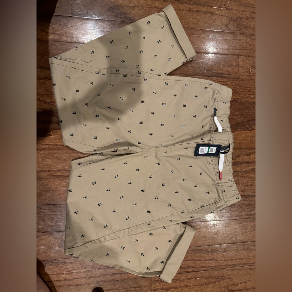 Boy large 16/18 Tommy Hilfiger pants.